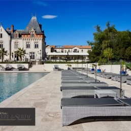 Chateau Saint Pierre De Serjac, hotel & luxury self-catering estate, Puissalicon, Franţa
