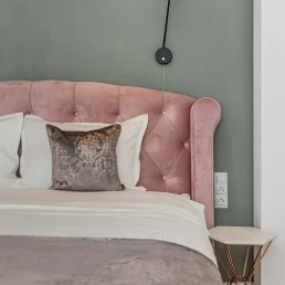 Complex hotelier decorat de Sophia