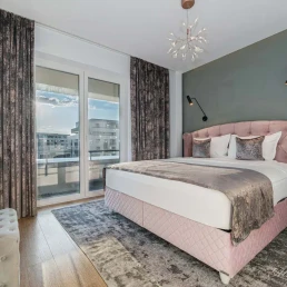 Complex hotelier decorat de Sophia